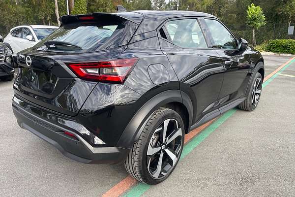 2023 Nissan JUKE ST-L F16