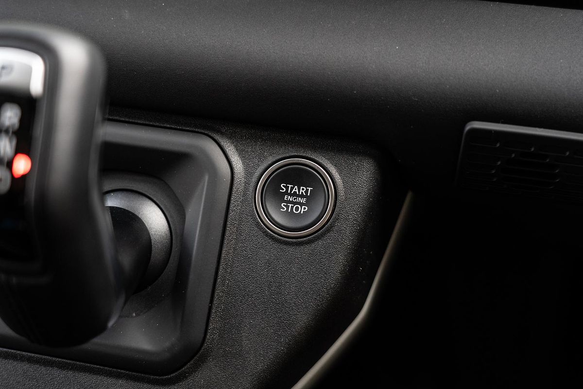 2024 Land Rover Defender 90 D250 S L663