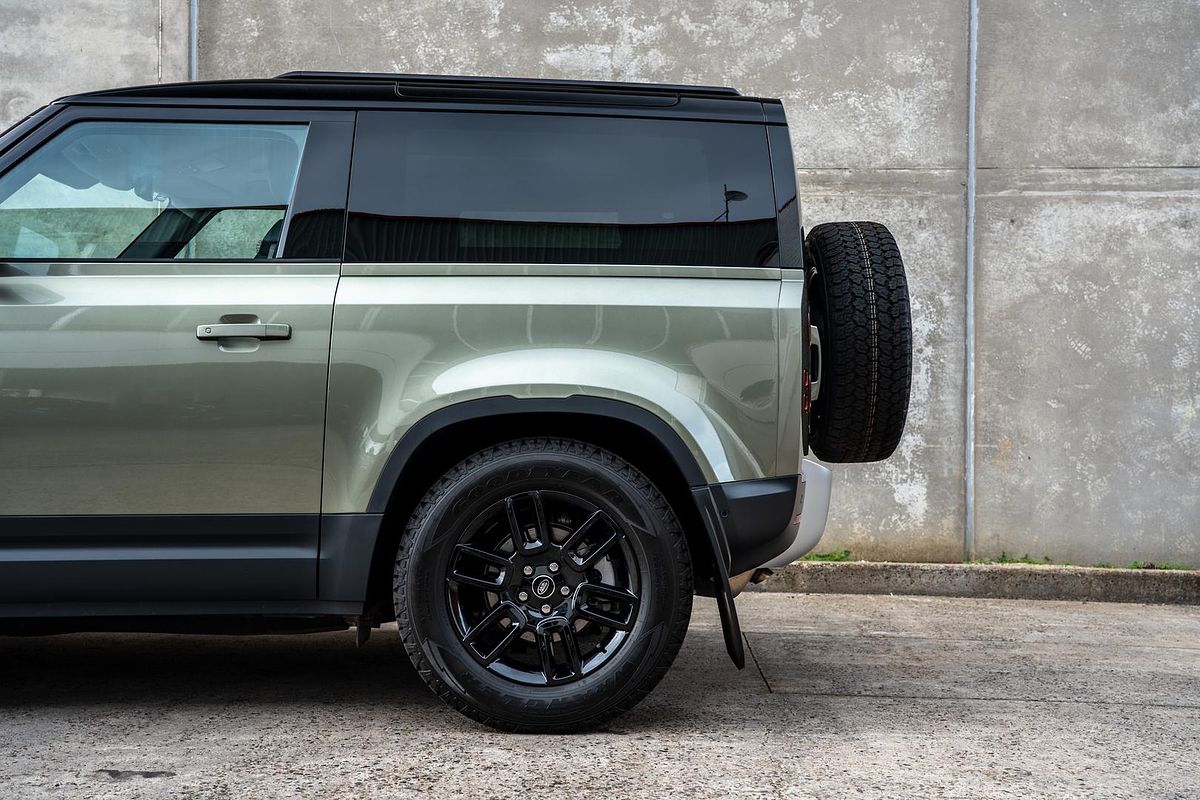 2024 Land Rover Defender 90 D250 S L663