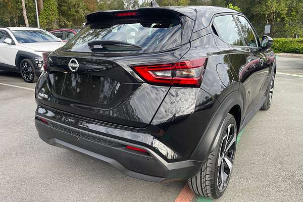 2023 Nissan JUKE ST-L F16