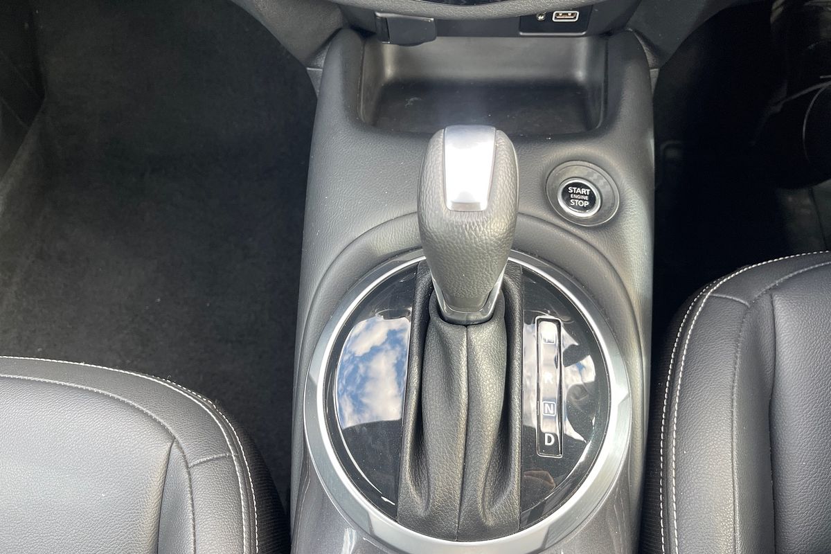 2023 Nissan JUKE ST-L F16