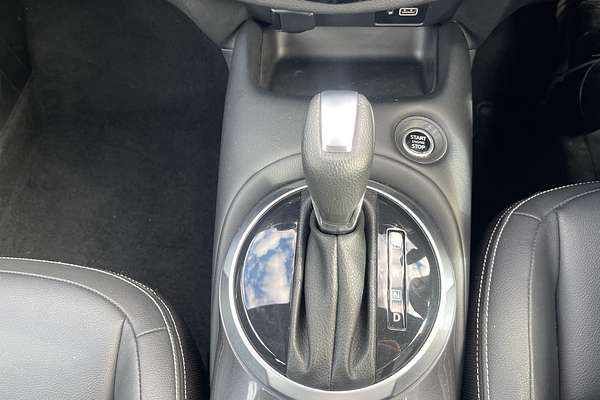 2023 Nissan JUKE ST-L F16
