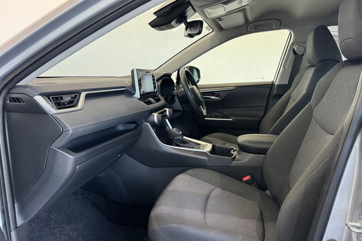2022 Toyota RAV4 GXL MXAA52R