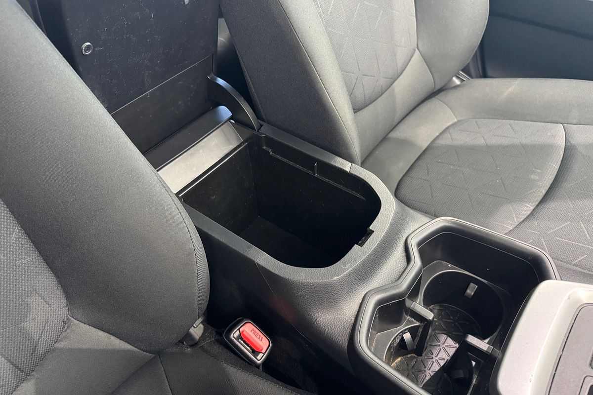 2022 Toyota RAV4 GXL MXAA52R
