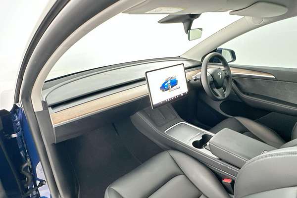 2024 Tesla Model Y Long Range