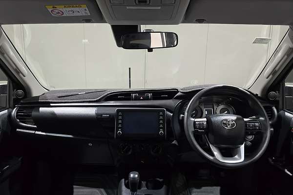 2022 Toyota Hilux Hilux 4x2 SR 2.8L T Diesel Automatic Double Cab GUN136R Rear Wheel Drive
