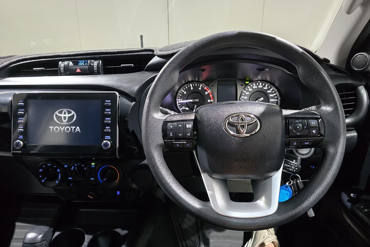 2022 Toyota Hilux Hilux 4x2 SR 2.8L T Diesel Automatic Double Cab GUN136R Rear Wheel Drive