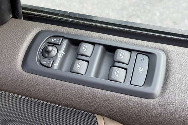2014 Land Rover Discovery SDV6 HSE Series 4