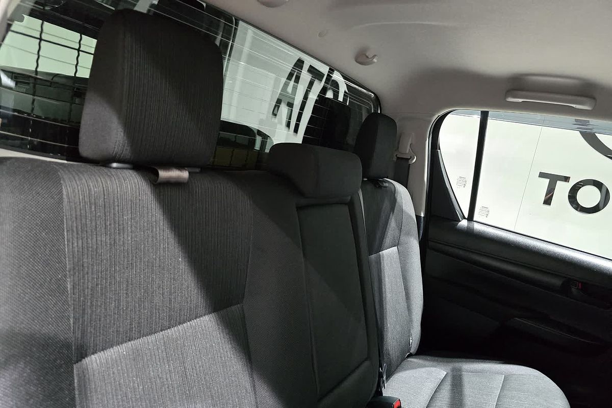 2022 Toyota Hilux Hilux 4x2 SR 2.8L T Diesel Automatic Double Cab GUN136R Rear Wheel Drive