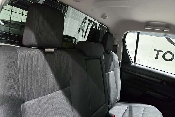 2022 Toyota Hilux Hilux 4x2 SR 2.8L T Diesel Automatic Double Cab GUN136R Rear Wheel Drive