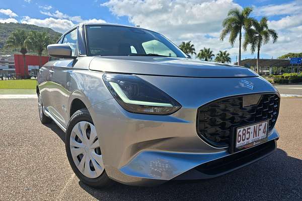 2024 Suzuki Swift Hybrid UZ