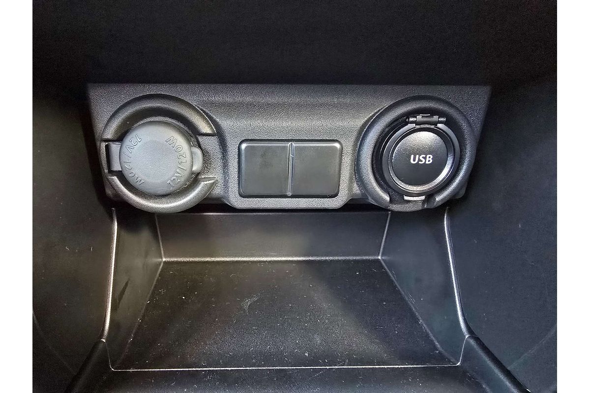 2024 Suzuki Swift Hybrid UZ