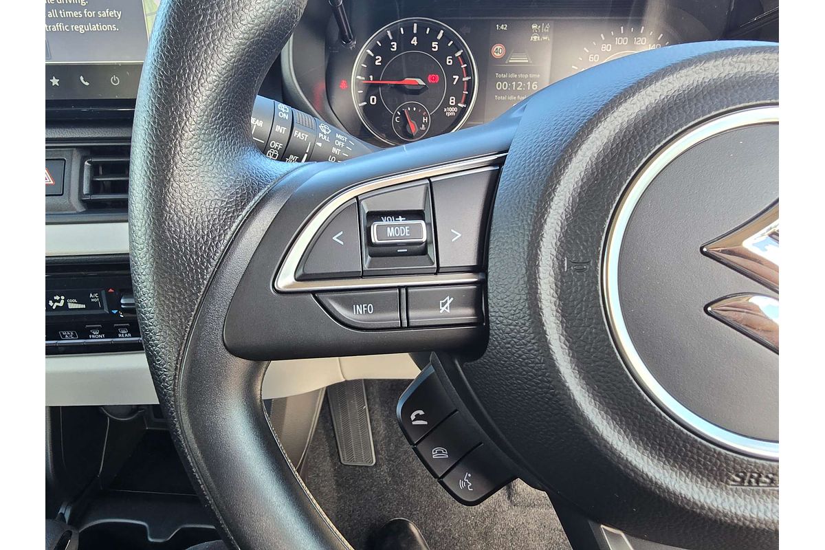 2024 Suzuki Swift Hybrid UZ