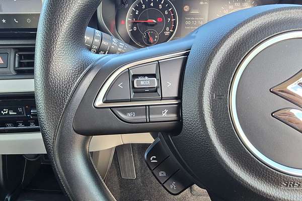 2024 Suzuki Swift Hybrid UZ
