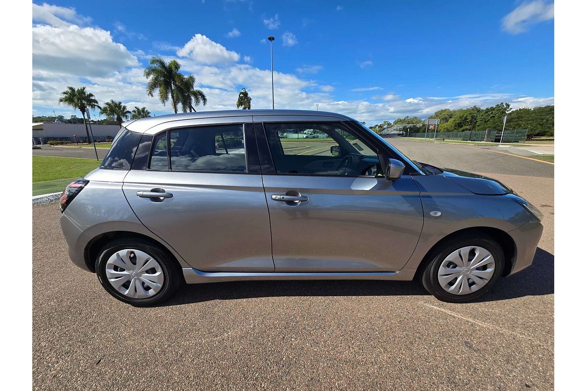 2024 Suzuki Swift Hybrid UZ