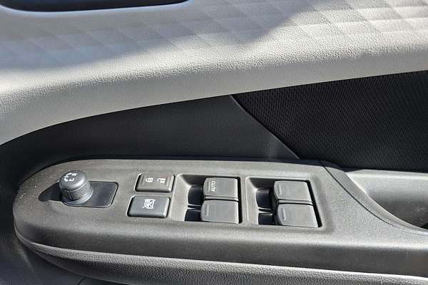 2024 Suzuki Swift Hybrid UZ