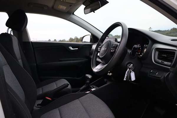 2023 Kia Stonic S YB