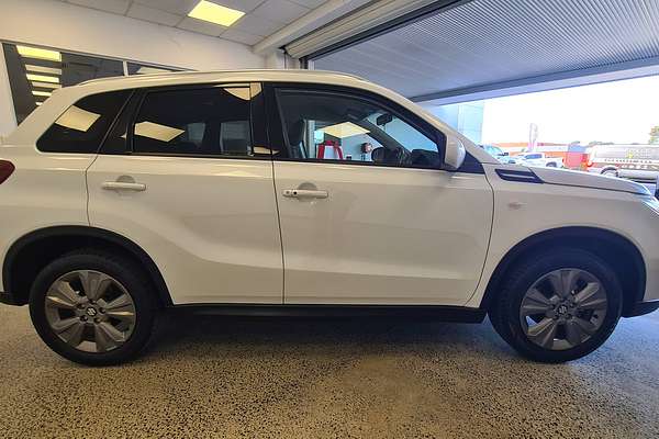 2022 Suzuki Vitara LY Series II
