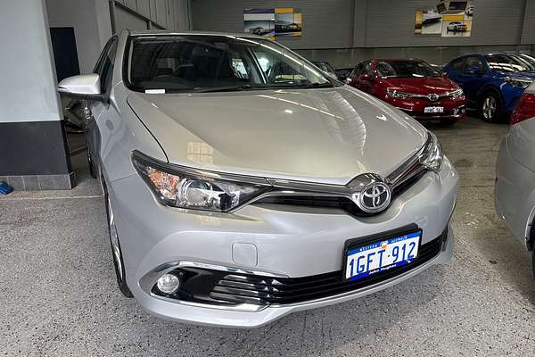 2017 Toyota Corolla Ascent Sport ZRE182R