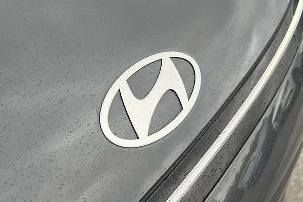 2024 Hyundai Kona  SX2.V1
