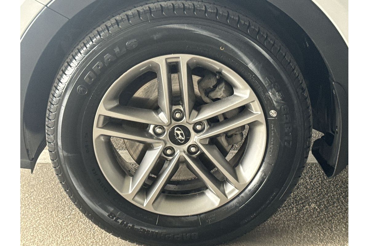 2016 Hyundai Santa Fe Active DM3 Series II