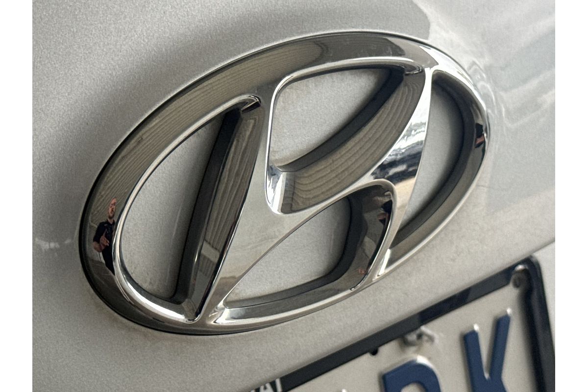 2016 Hyundai Santa Fe Active DM3 Series II