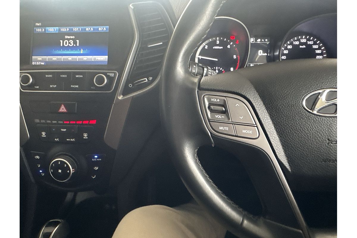 2016 Hyundai Santa Fe Active DM3 Series II