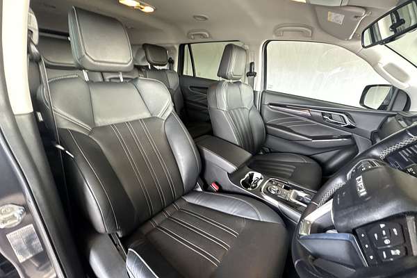 2023 Isuzu MU-X LS-T