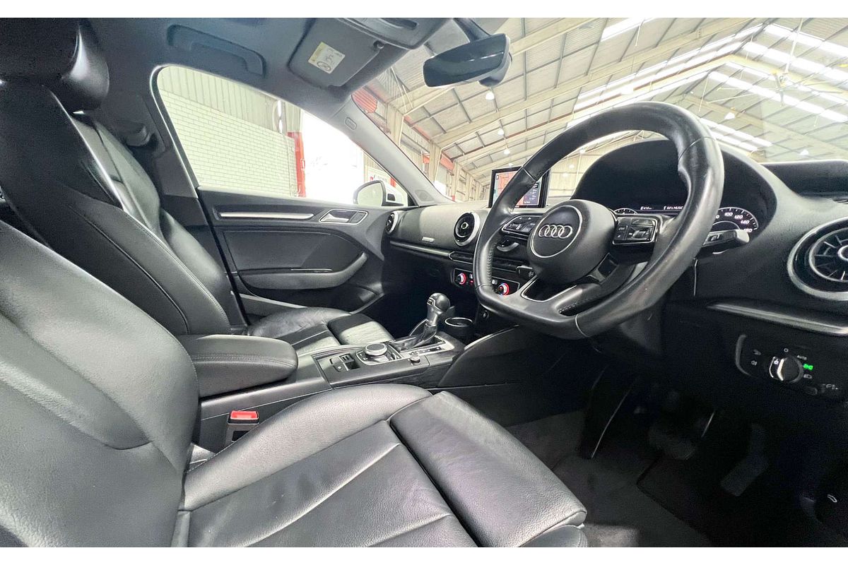 2019 Audi A3 40 TFSI S line plus 8V