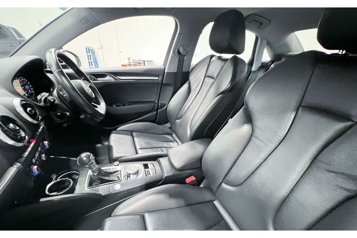 2019 Audi A3 40 TFSI S line plus 8V