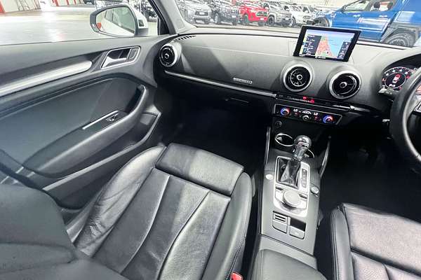 2019 Audi A3 40 TFSI S line plus 8V