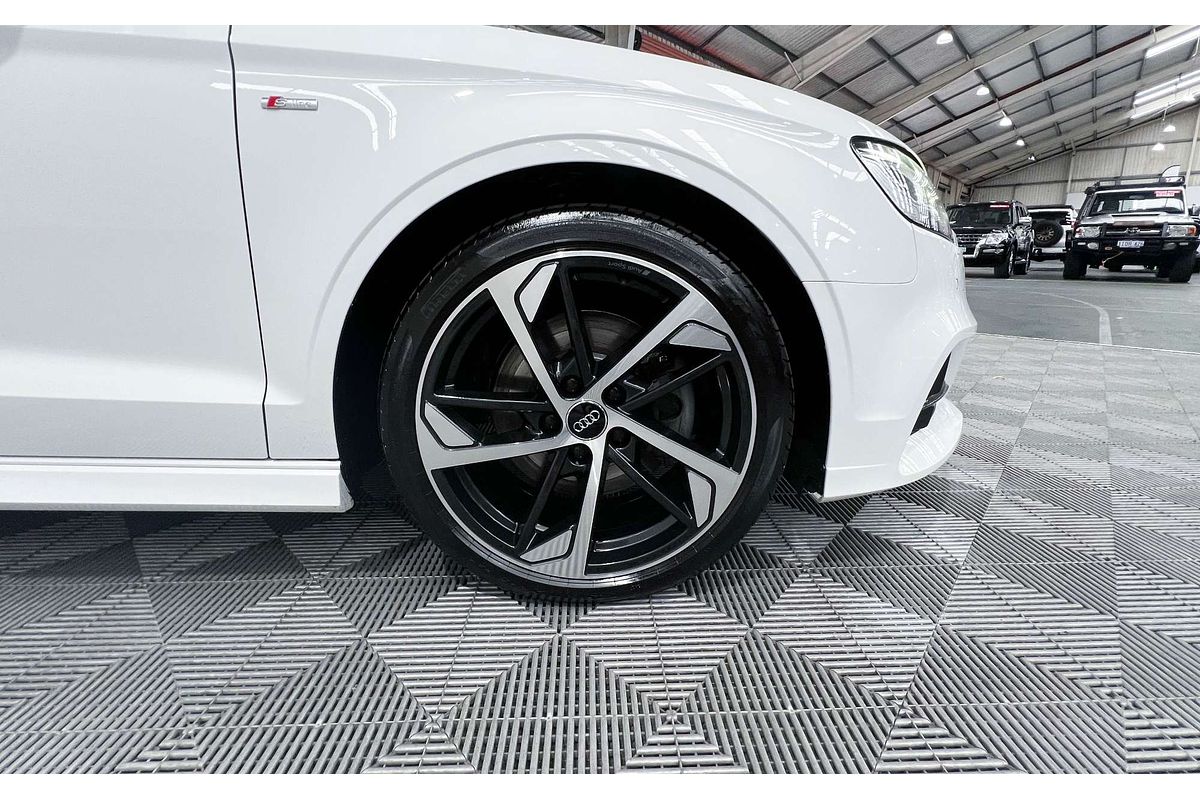 2019 Audi A3 40 TFSI S line plus 8V