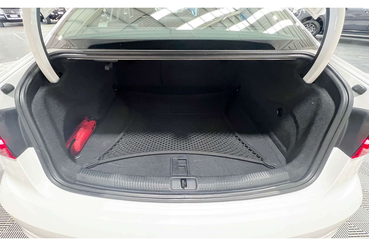 2019 Audi A3 40 TFSI S line plus 8V