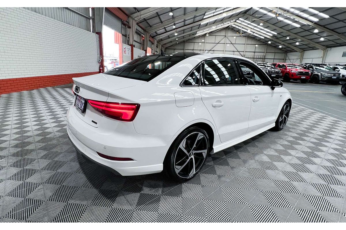 2019 Audi A3 40 TFSI S line plus 8V