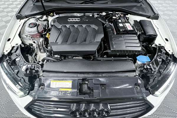 2019 Audi A3 40 TFSI S line plus 8V