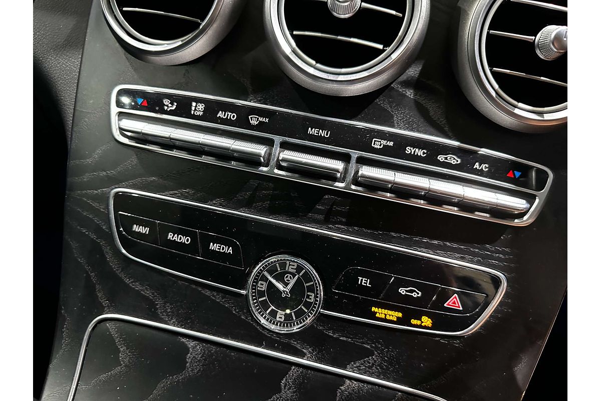 2019 Mercedes-Benz C-Class C300 C205