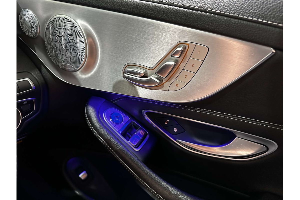 2019 Mercedes-Benz C-Class C300 C205