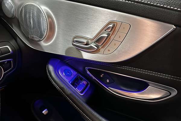 2019 Mercedes-Benz C-Class C300 C205