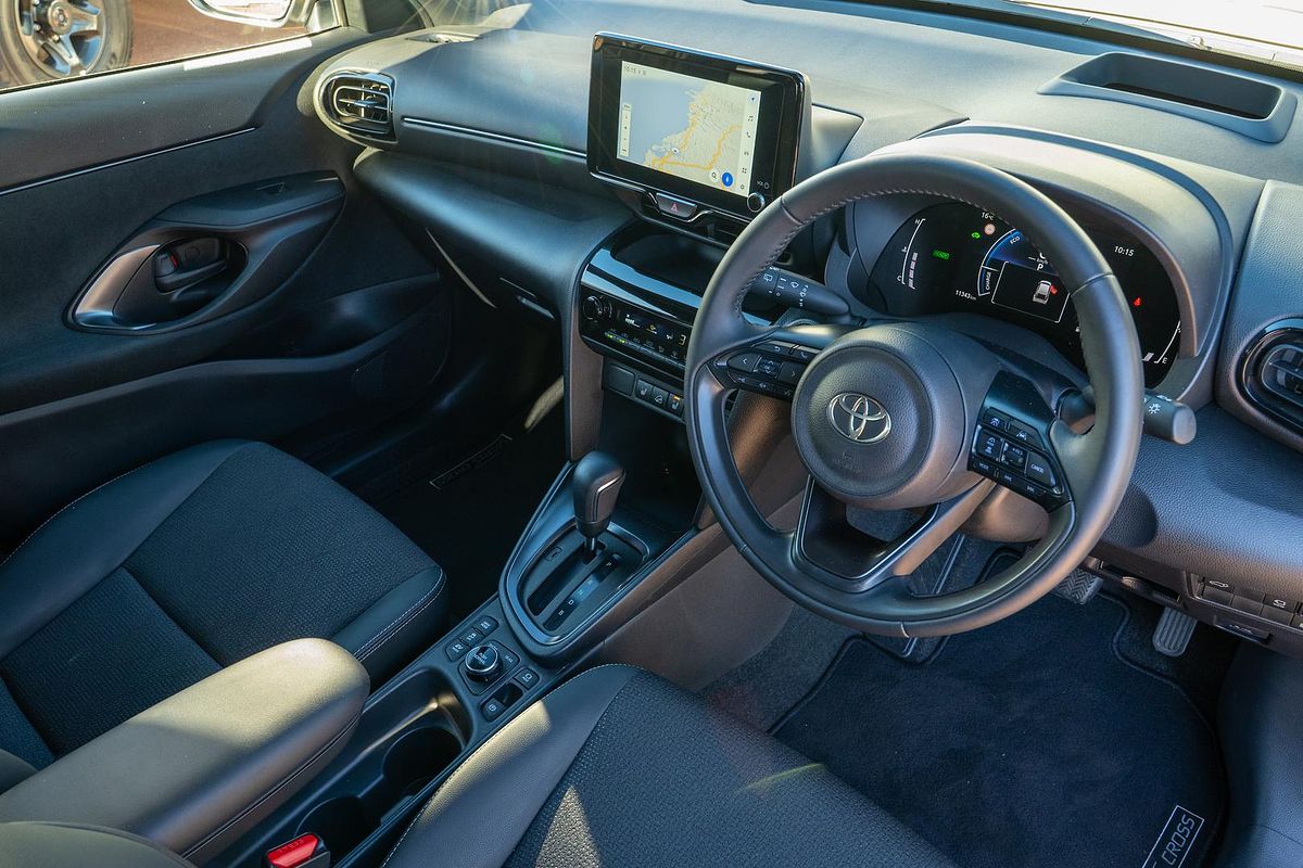 2024 Toyota Yaris Cross Urban MXPJ15R