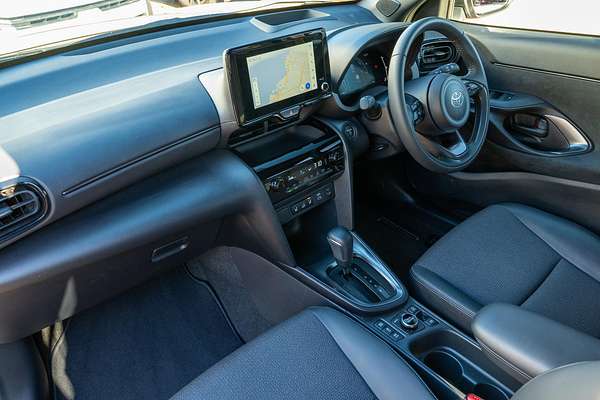 2024 Toyota Yaris Cross Urban MXPJ15R