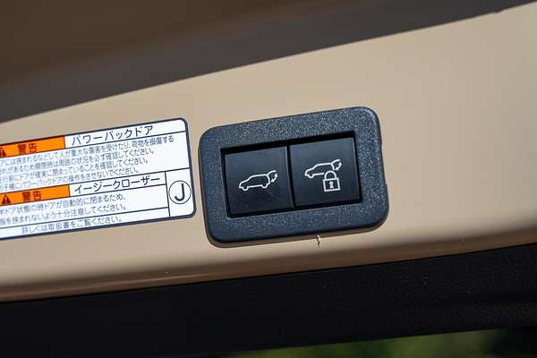 2024 Toyota Yaris Cross Urban MXPJ15R