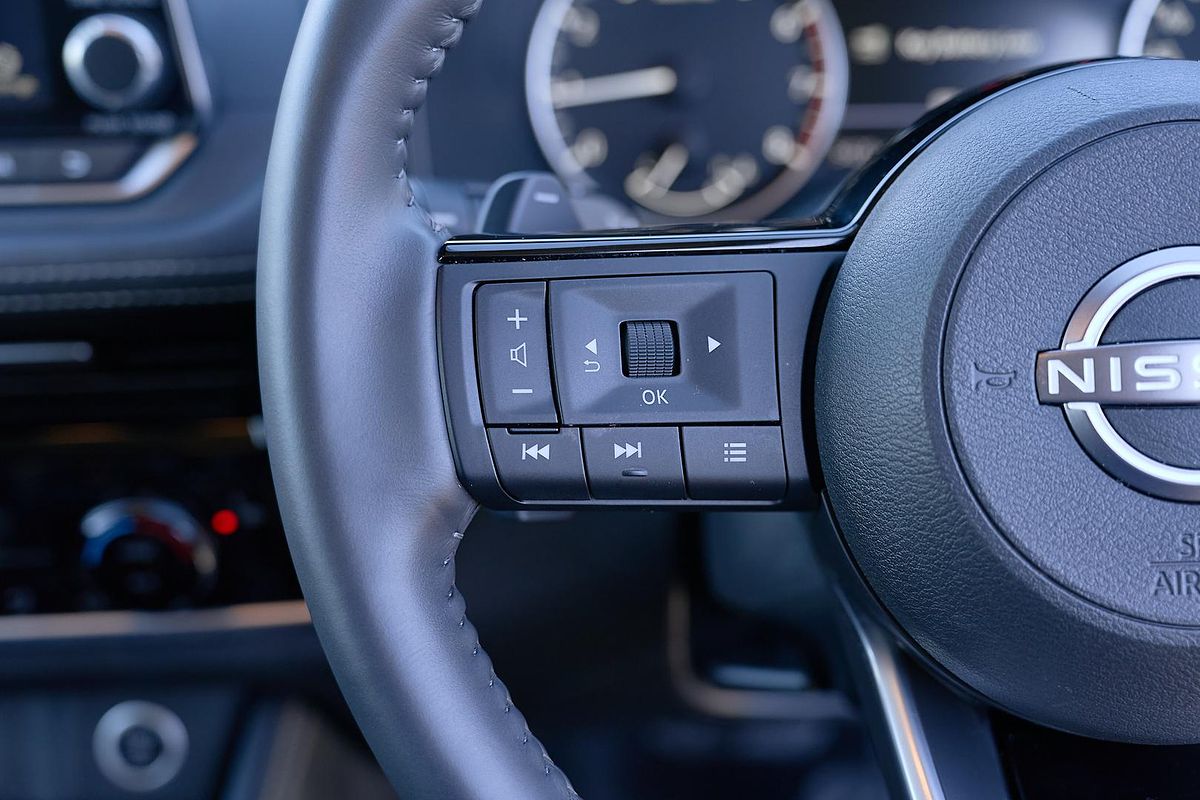 2024 Nissan X-TRAIL ST-L T33