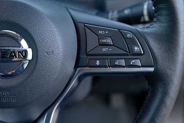 2022 Nissan LEAF ZE1