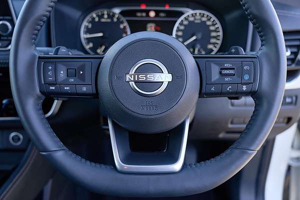 2024 Nissan X-TRAIL ST-L T33