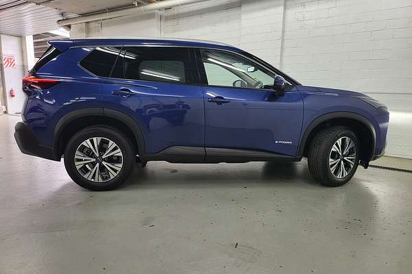 2025 Nissan X-TRAIL ST-L e-POWER T33