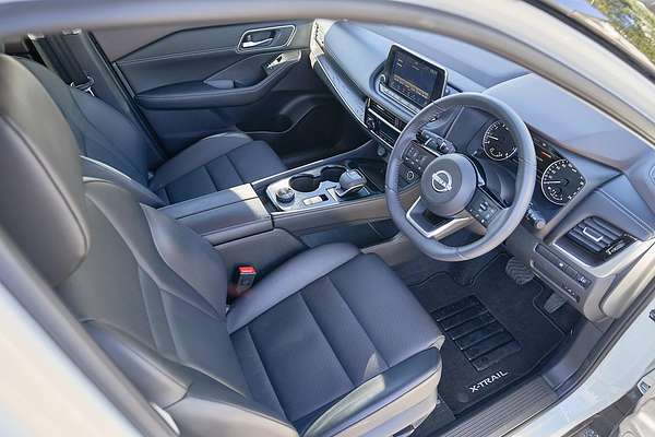 2024 Nissan X-TRAIL ST-L T33