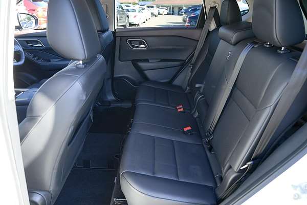 2024 Nissan X-TRAIL ST-L T33