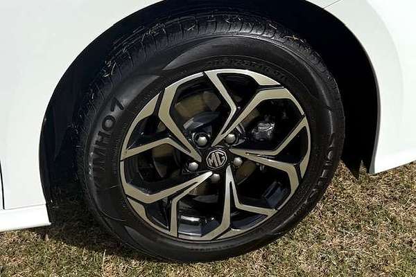 2024 MG MG5 VIBE MY23