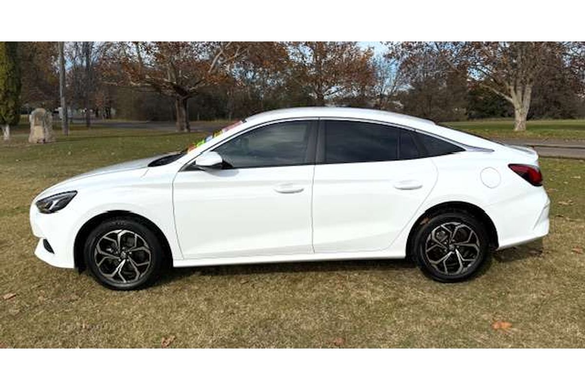 2024 MG MG5 VIBE MY23