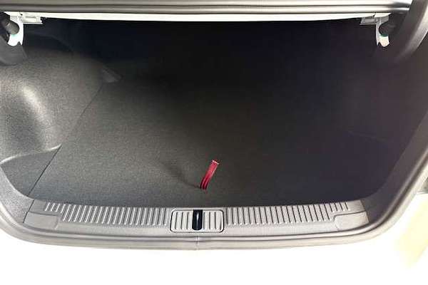 2024 MG MG5 VIBE MY23